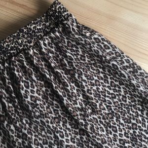 Vintage leopard print high rise skirt